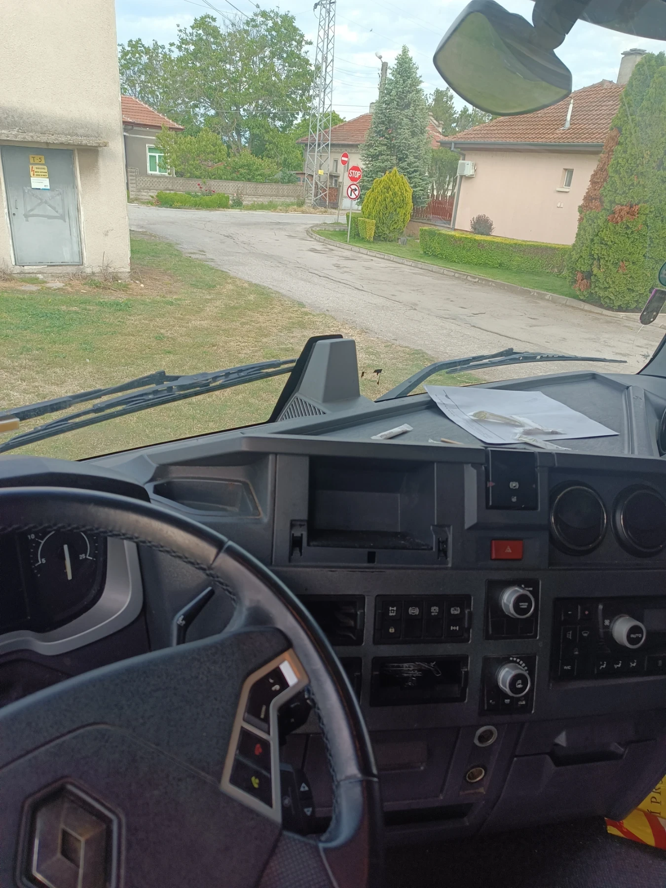 Renault T  - изображение 9