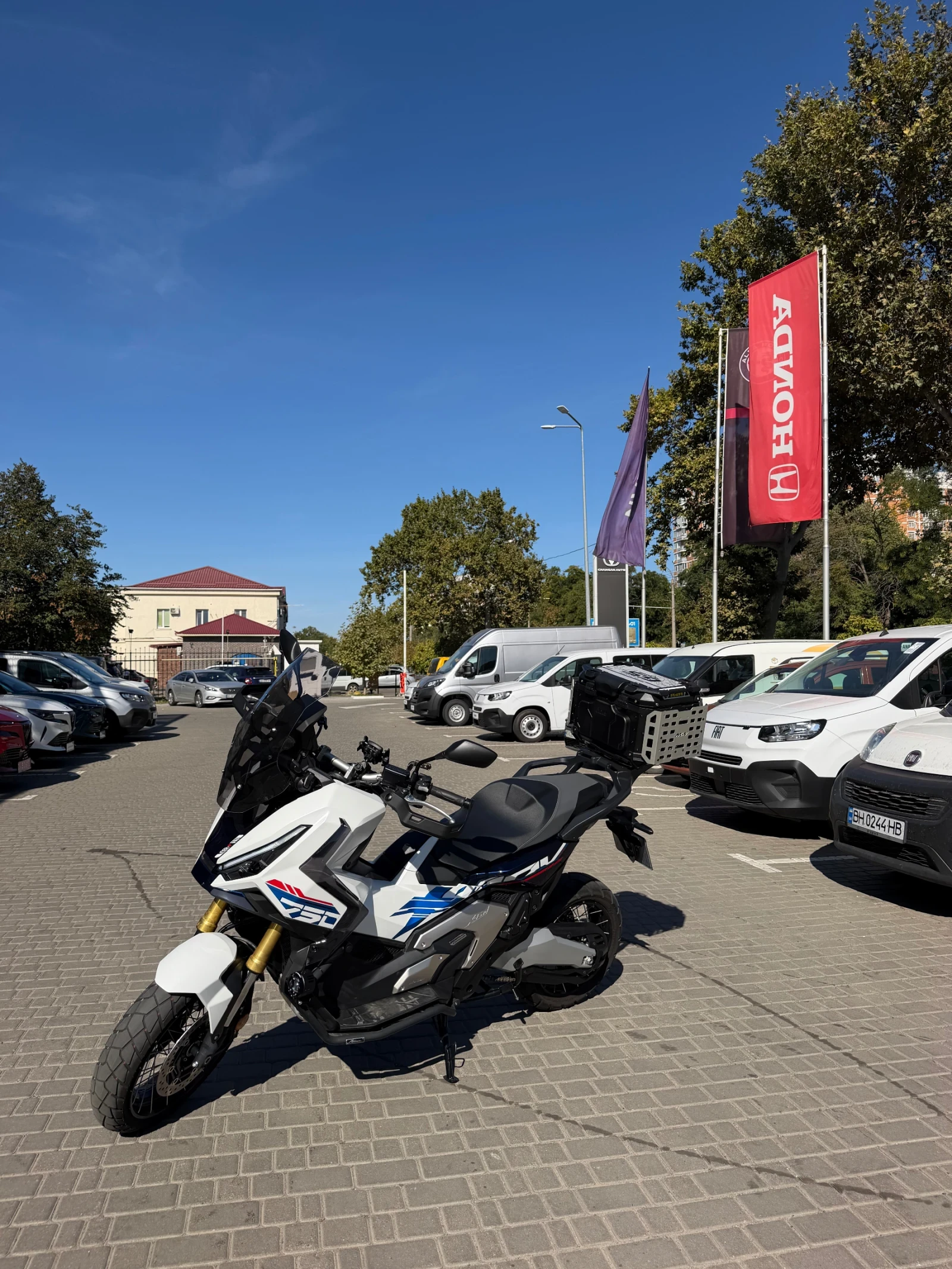 Honda X-ADV, снимка 4 - Мотоциклети и мототехника - 56715224