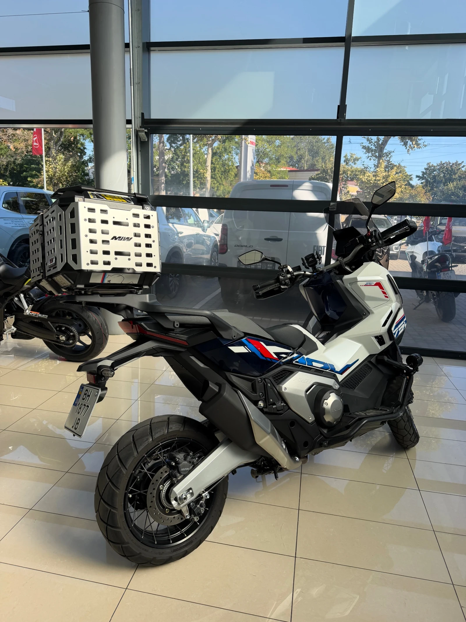 Honda X-ADV, снимка 5 - Мотоциклети и мототехника - 56715224