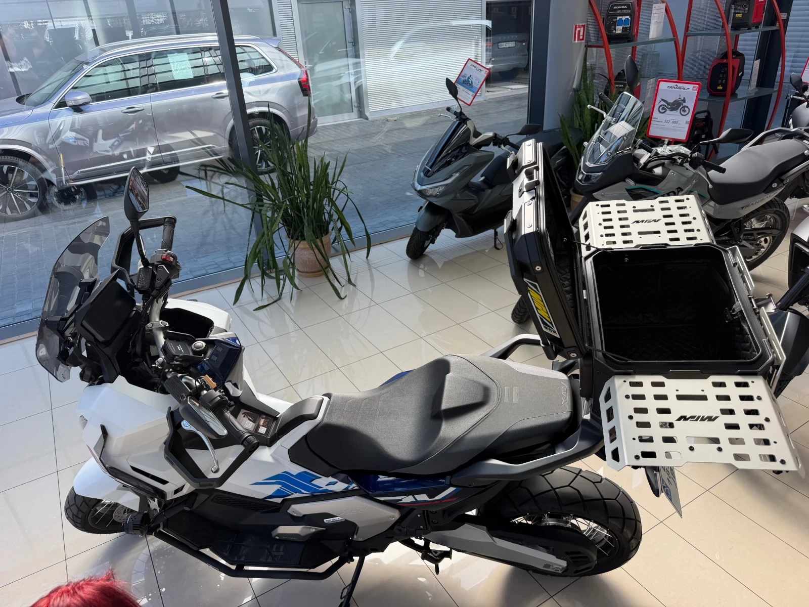 Honda X-ADV, снимка 11 - Мотоциклети и мототехника - 56715224