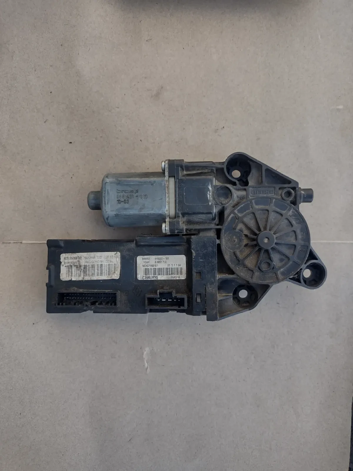 807310699R      RENAULT FLUENCE, MEGANE III  920844100   | Mobile.bg   1