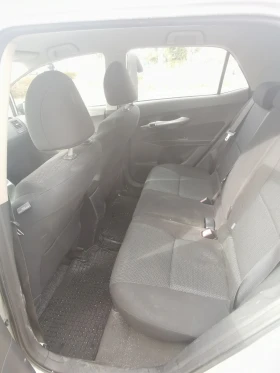 Toyota Auris, снимка 9