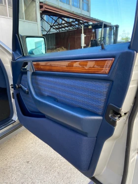 Mercedes-Benz 124 260E, снимка 7