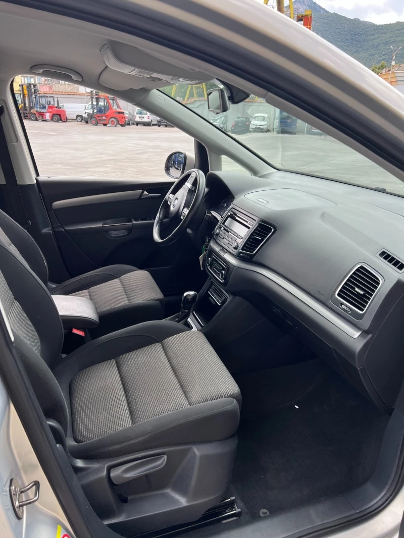 VW Sharan 2.0 DSG , снимка 5 - Автомобили и джипове - 37917234