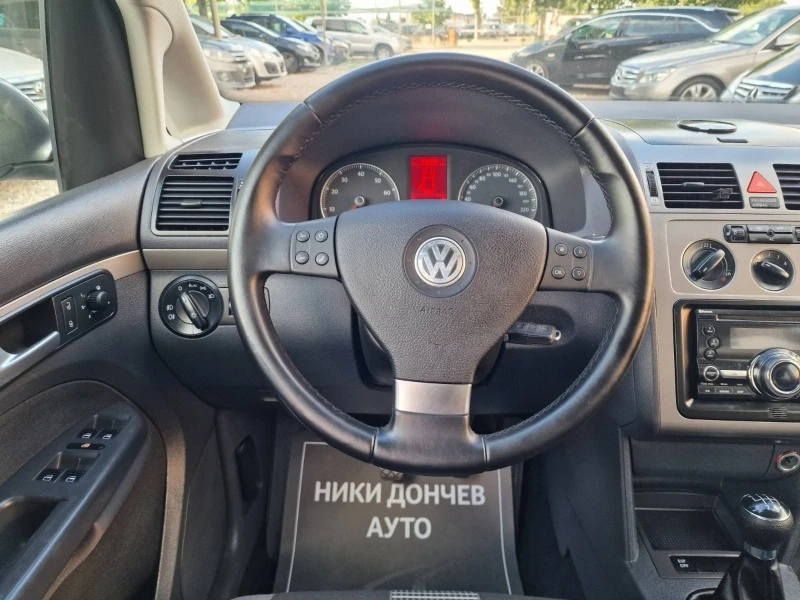 VW Touran 1.4tsi 140p.s, снимка 11 - Автомобили и джипове - 46652098