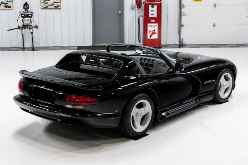 Dodge Viper, снимка 2 - Автомобили и джипове - 48248260