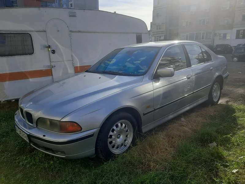 BMW 520, снимка 3 - Автомобили и джипове - 48313052