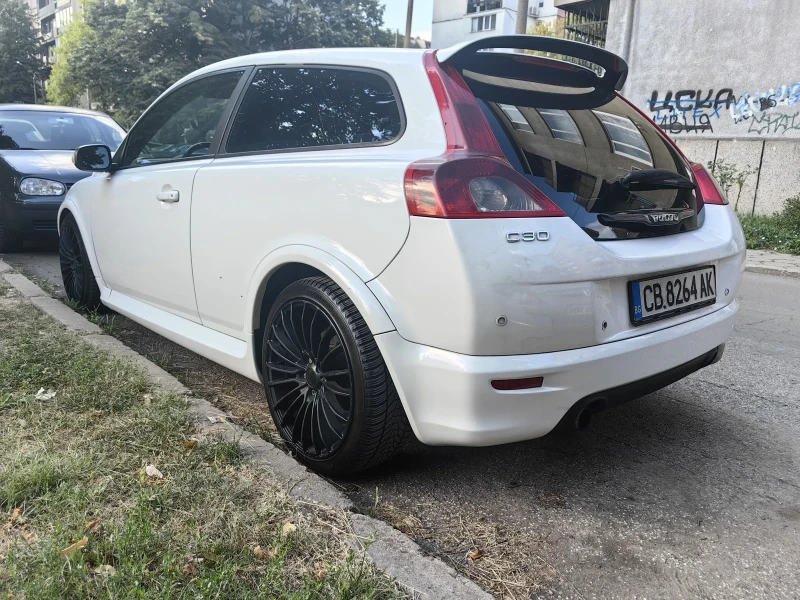 Volvo C30 R Design 2.0 diesel, снимка 9 - Автомобили и джипове - 48495512