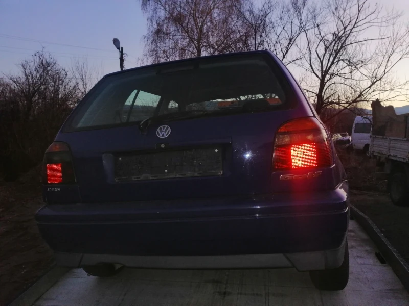 VW Golf, снимка 3 - Автомобили и джипове - 48523655