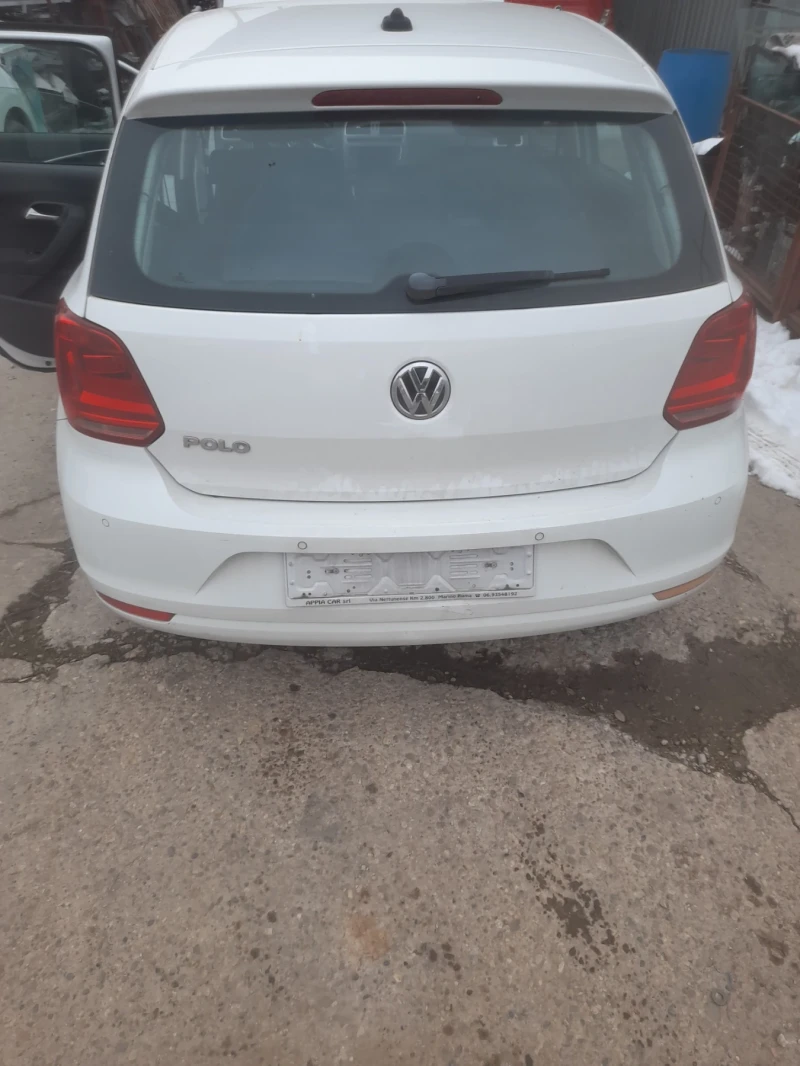 VW Polo 1.0 бензин , снимка 2 - Автомобили и джипове - 49663785