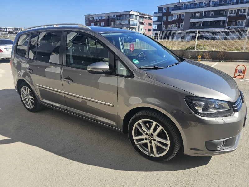 VW Touran, снимка 6 - Автомобили и джипове - 52125176