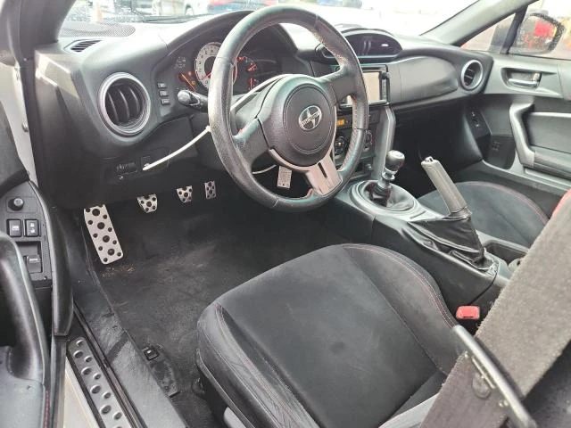 Toyota Scion 2.0L 4 Rear-wheel drive, снимка 10 - Автомобили и джипове - 53013828