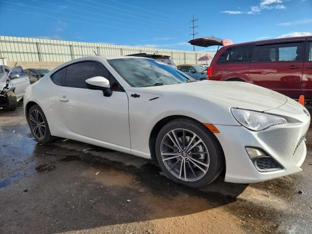 Toyota Scion 2.0L 4 Rear-wheel drive, снимка 6 - Автомобили и джипове - 53013828