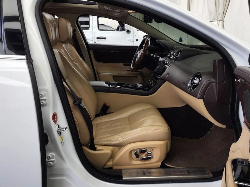 Jaguar Xj 3.0 Automatic, снимка 11 - Автомобили и джипове - 55926414