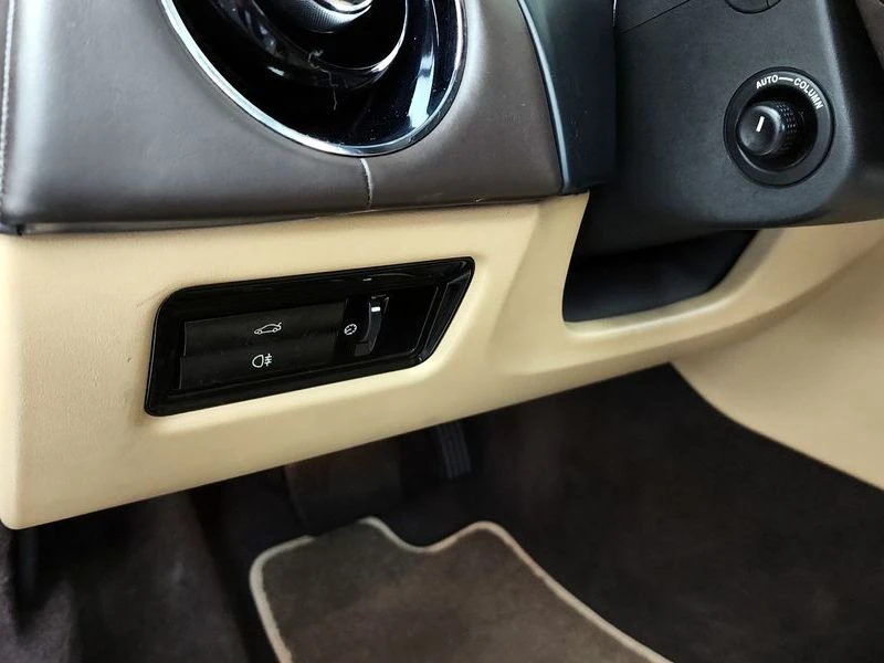 Jaguar Xj 3.0 Automatic, снимка 16 - Автомобили и джипове - 55926414