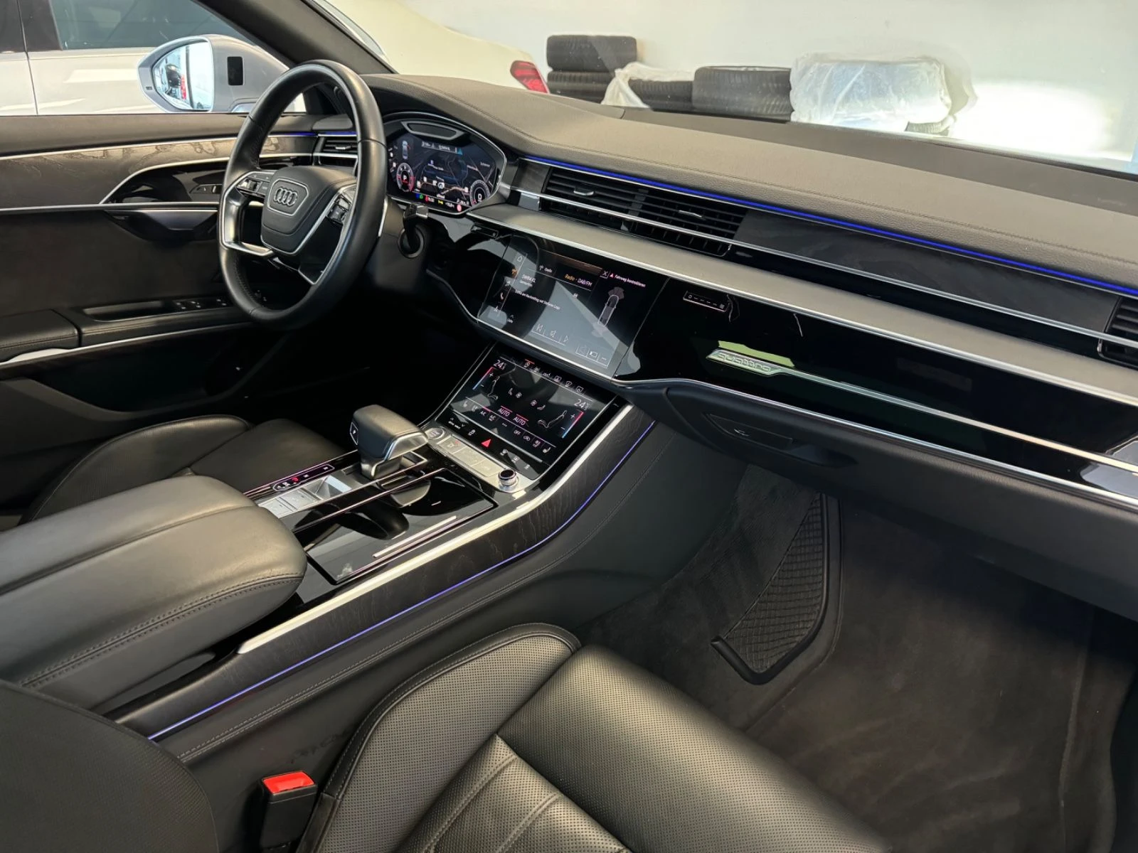 Audi A8 3.0TDI/286HP/S-LINE/QUATTRO/PANO/HUD/AMBI/907а - изображение 10