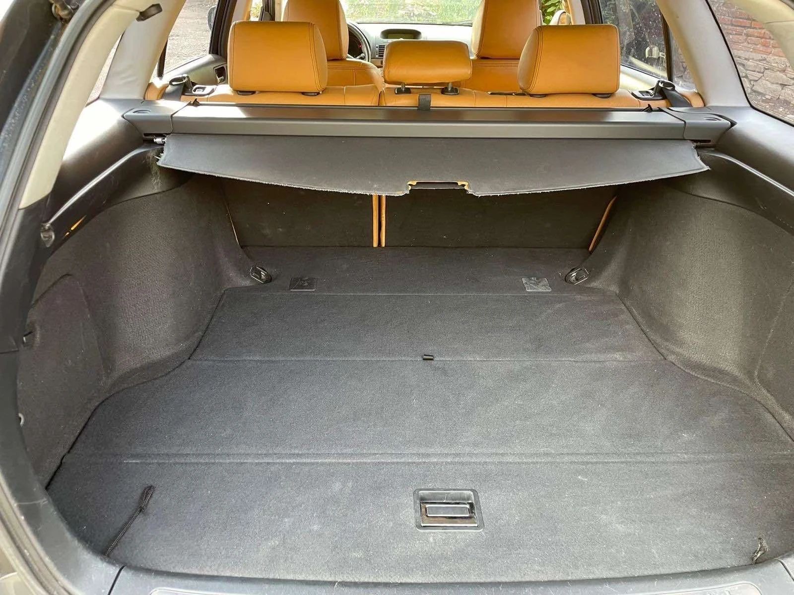 Toyota Avensis 1.8 VVTI АВТОМАТИК - изображение 10