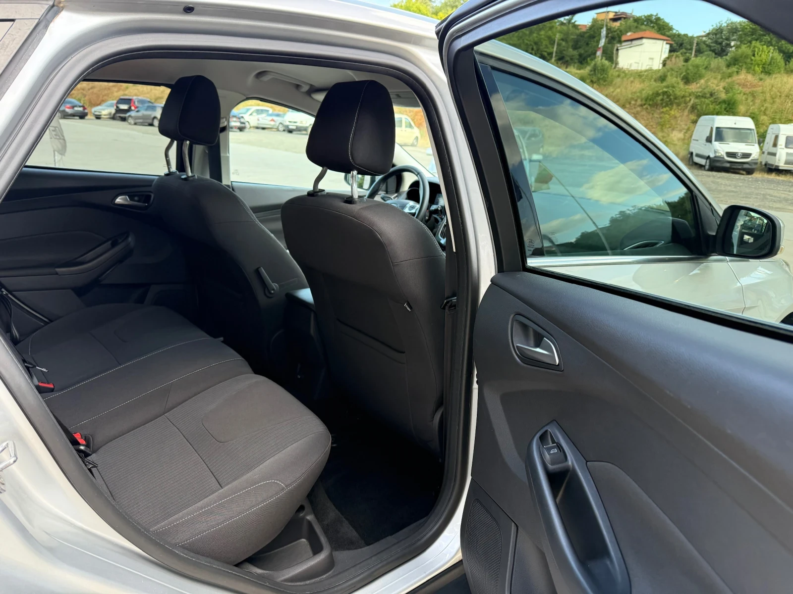 Ford Focus TITANIUM/Keyless/NAVI - изображение 10