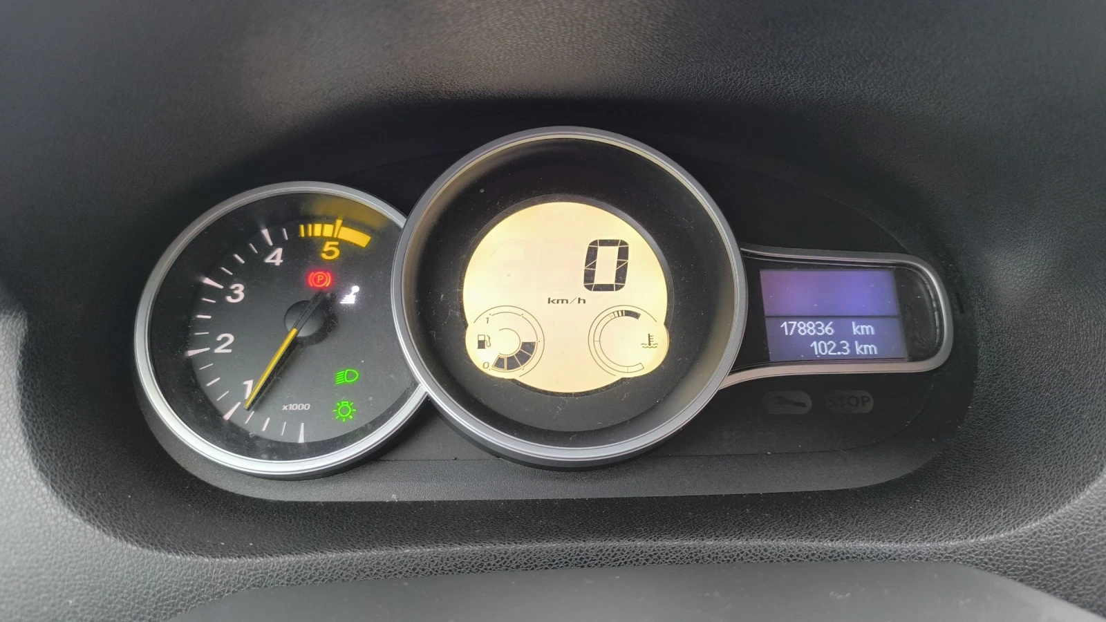Renault Megane  - изображение 7
