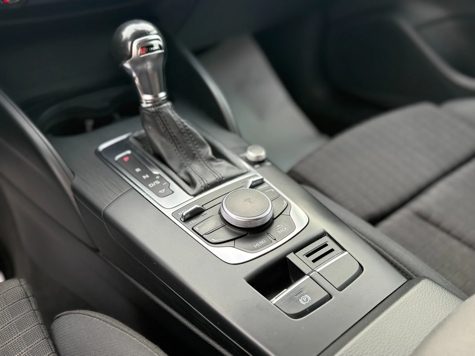 Audi A3 6 МЕСЕЦА ГАРАНЦИЯ/1.6TDI 105к.с. S Line/Перфектна - изображение 10