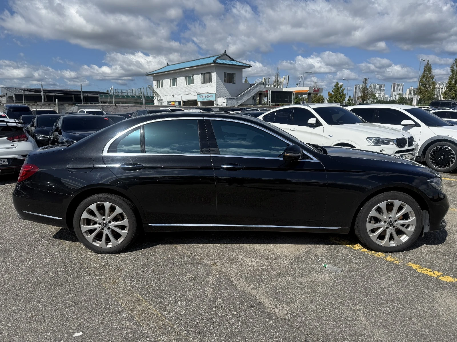 Mercedes-Benz E 220 Exclusive 9G Tronic ОЧАКВАН ВНОС - КАТО НОВА  - изображение 7