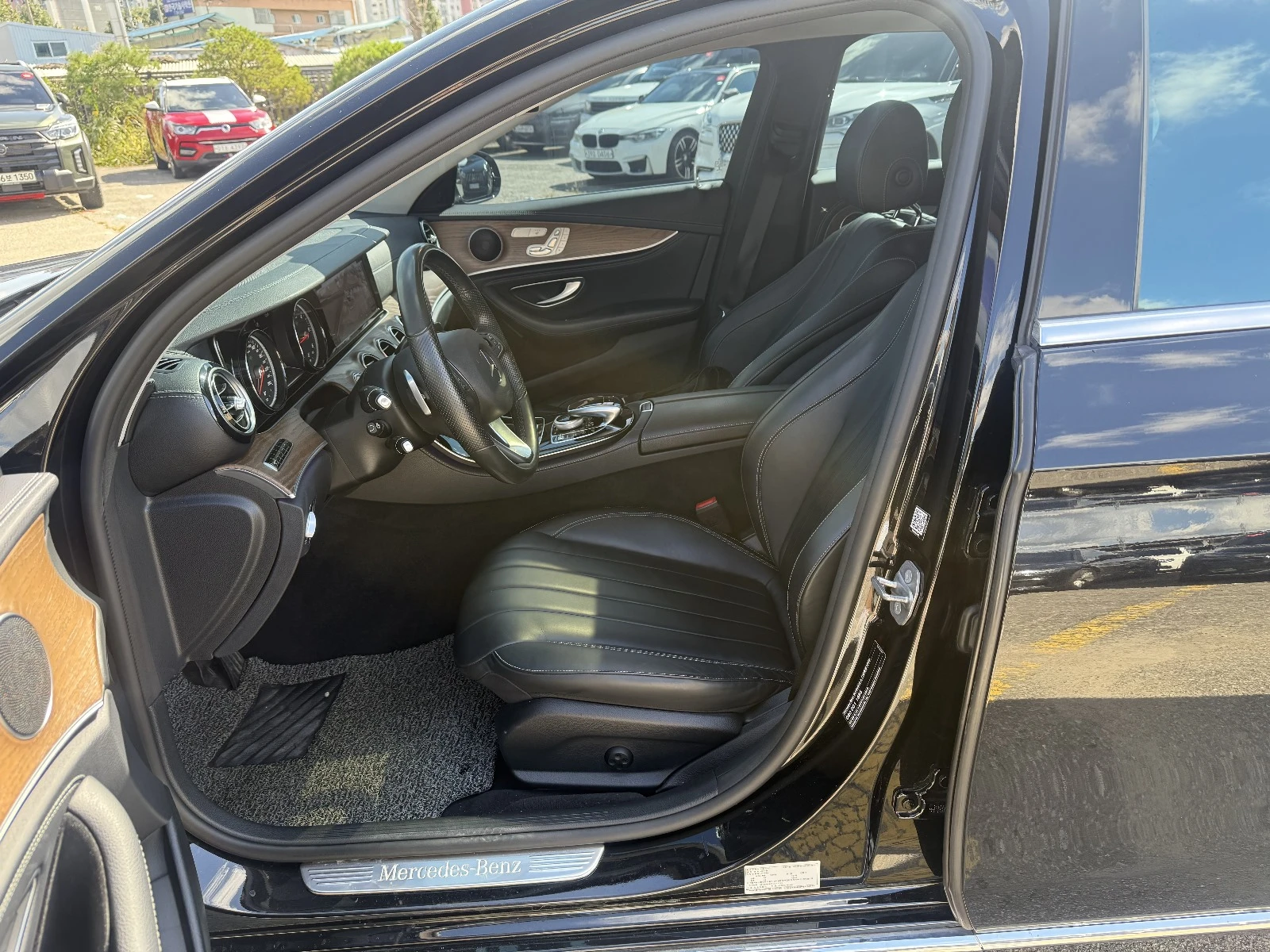 Mercedes-Benz E 220 Exclusive 9G Tronic   -    | Mobile.bg   11