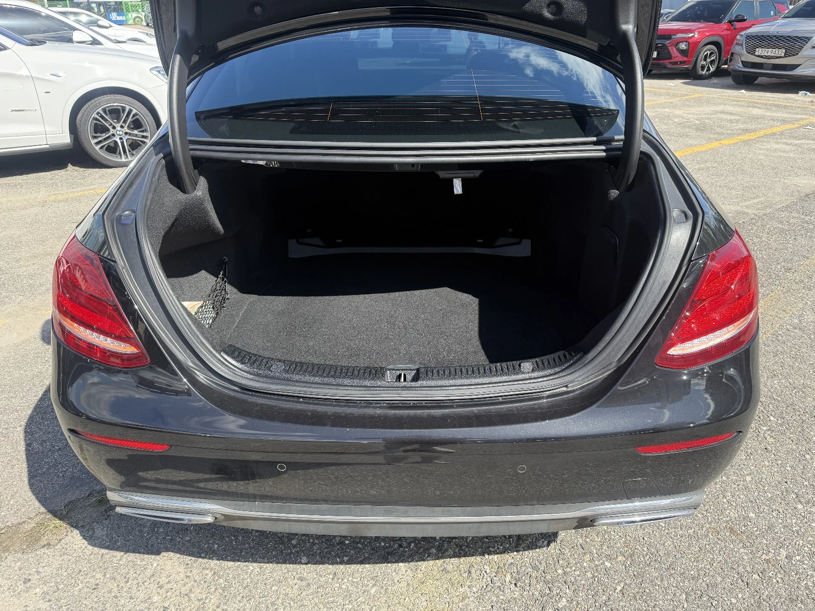 Mercedes-Benz E 220 Exclusive 9G Tronic ОЧАКВАН ВНОС - КАТО НОВА  - изображение 10