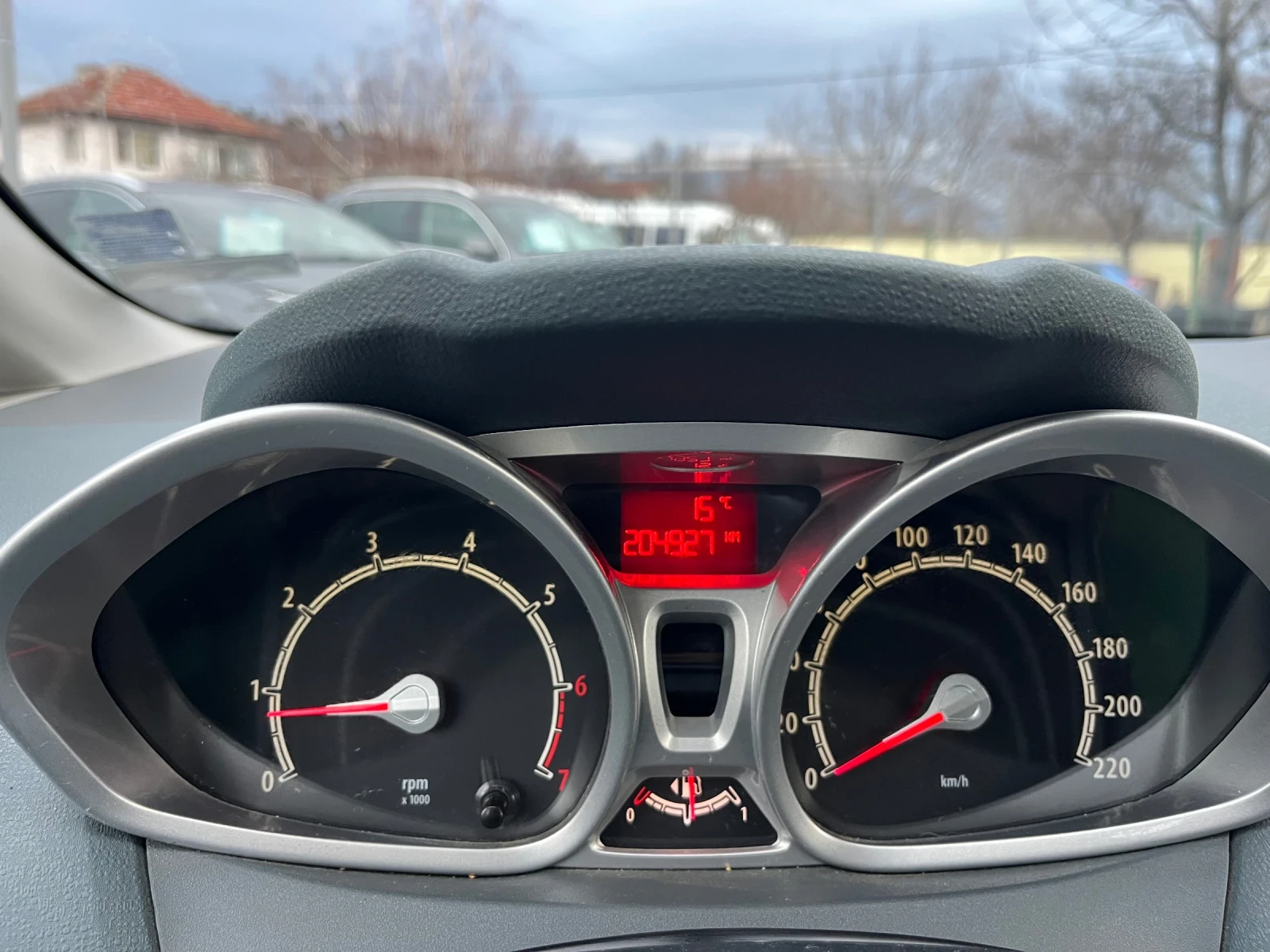 Ford Fiesta 1.4i Titanium - изображение 7