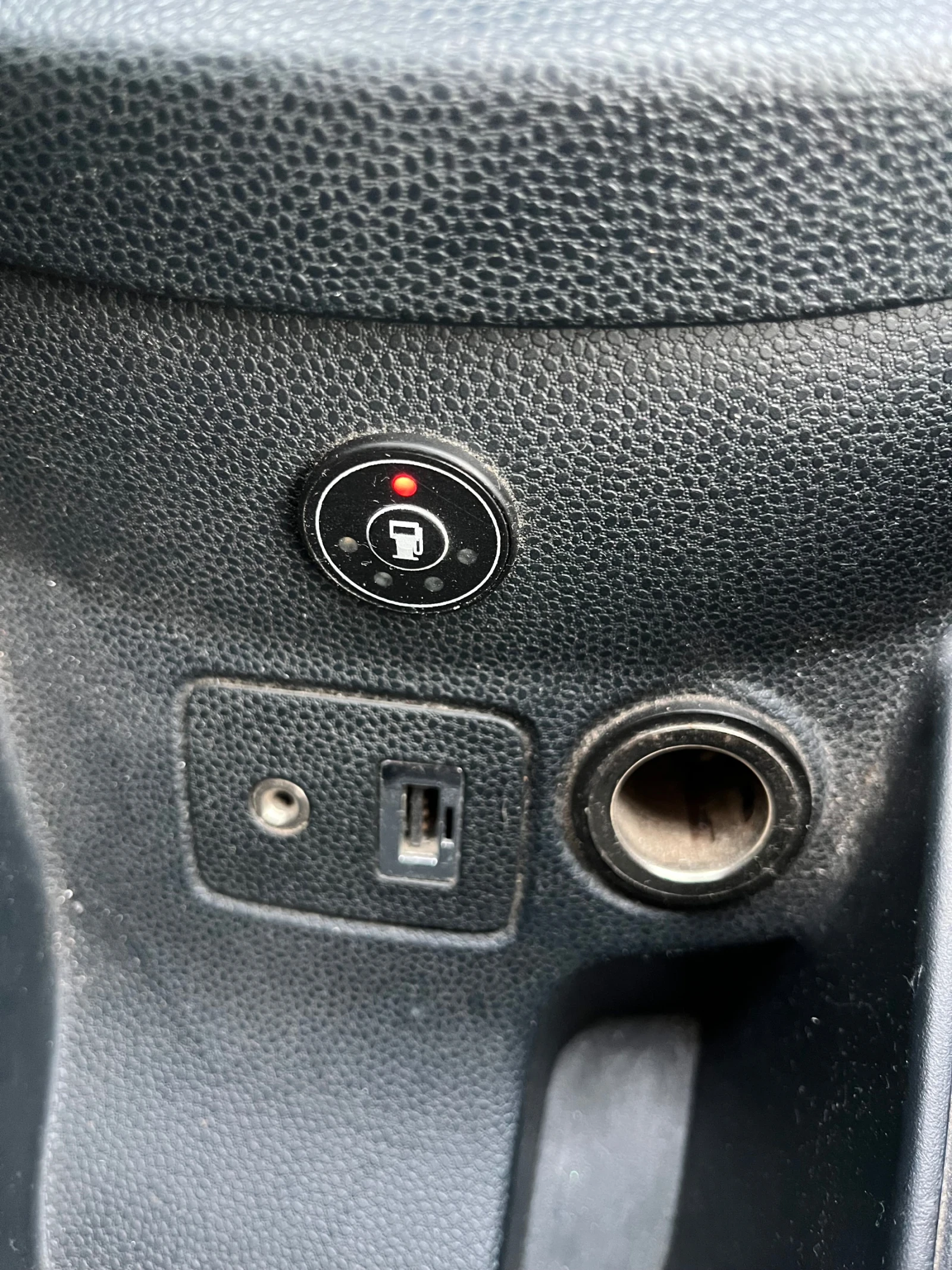 Ford Fiesta 1.4i Titanium - изображение 9