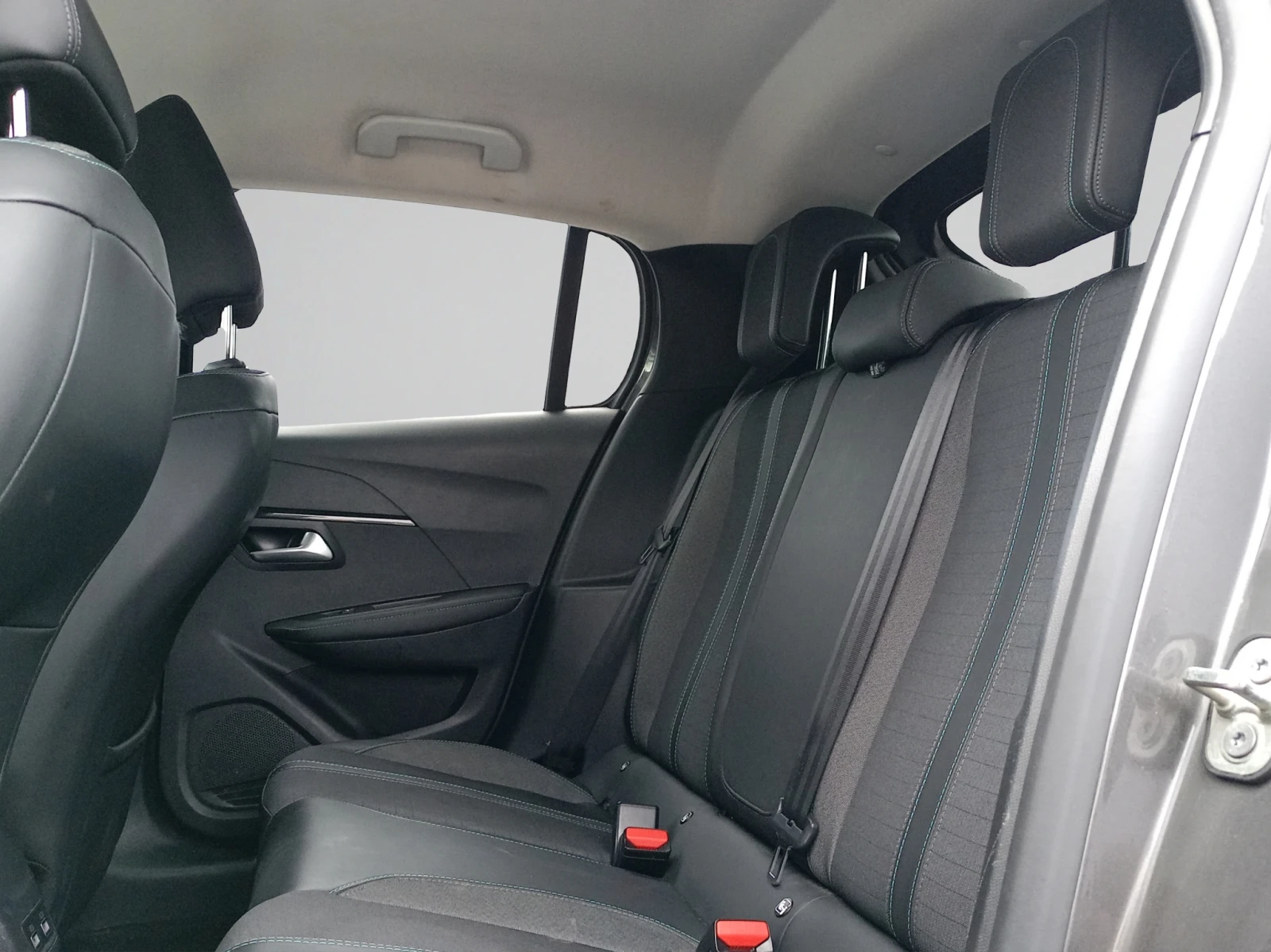 Peugeot 208 NEW ALLURE 1.2 PureTech 130 EAT8 EURO 6 - изображение 10