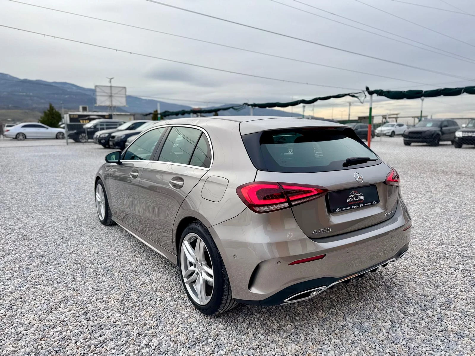 Mercedes-Benz A 220 ::4 MATIC::AMG line::1 собственик - изображение 6