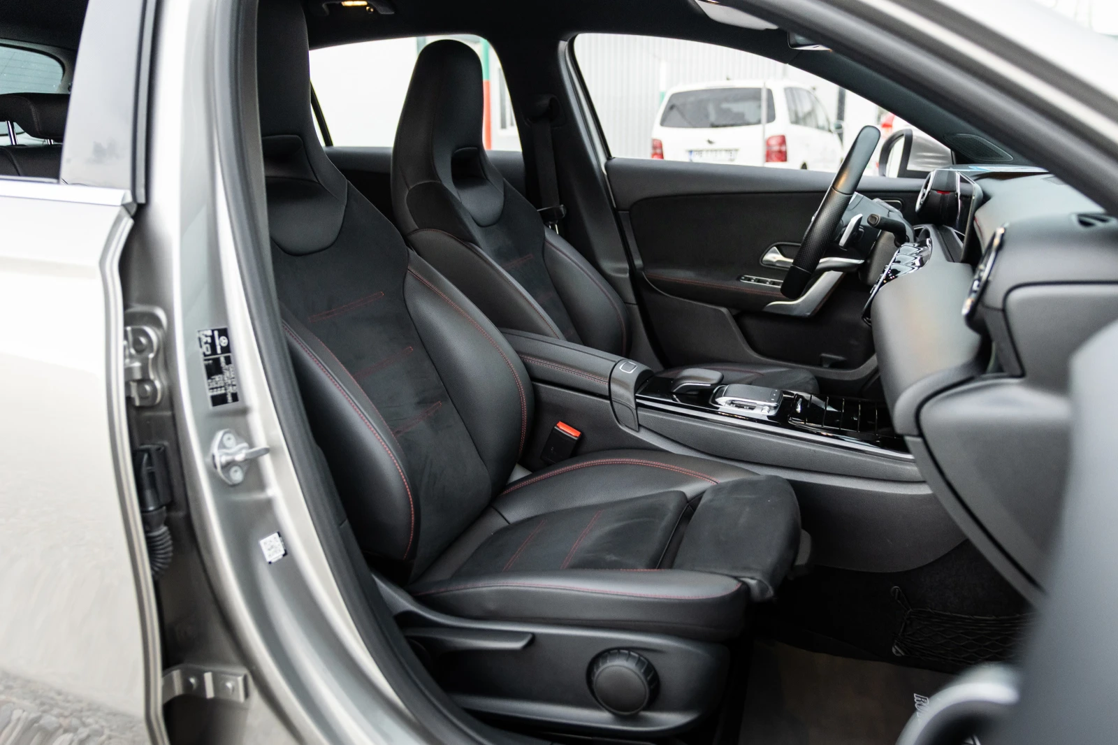 Mercedes-Benz A 220 ::4 MATIC::AMG line::1 ���������� | Mobile.bg � ����������� 13