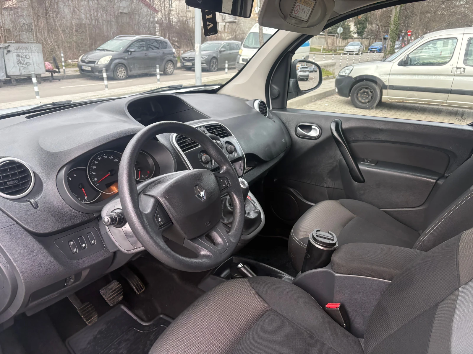 Renault Kangoo Passenger, снимка 10 - Автомобили и джипове - 53609723