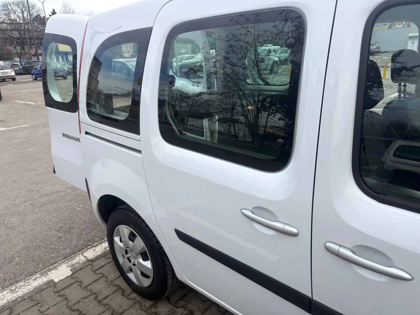 Renault Kangoo Passenger, снимка 5 - Автомобили и джипове - 53609723