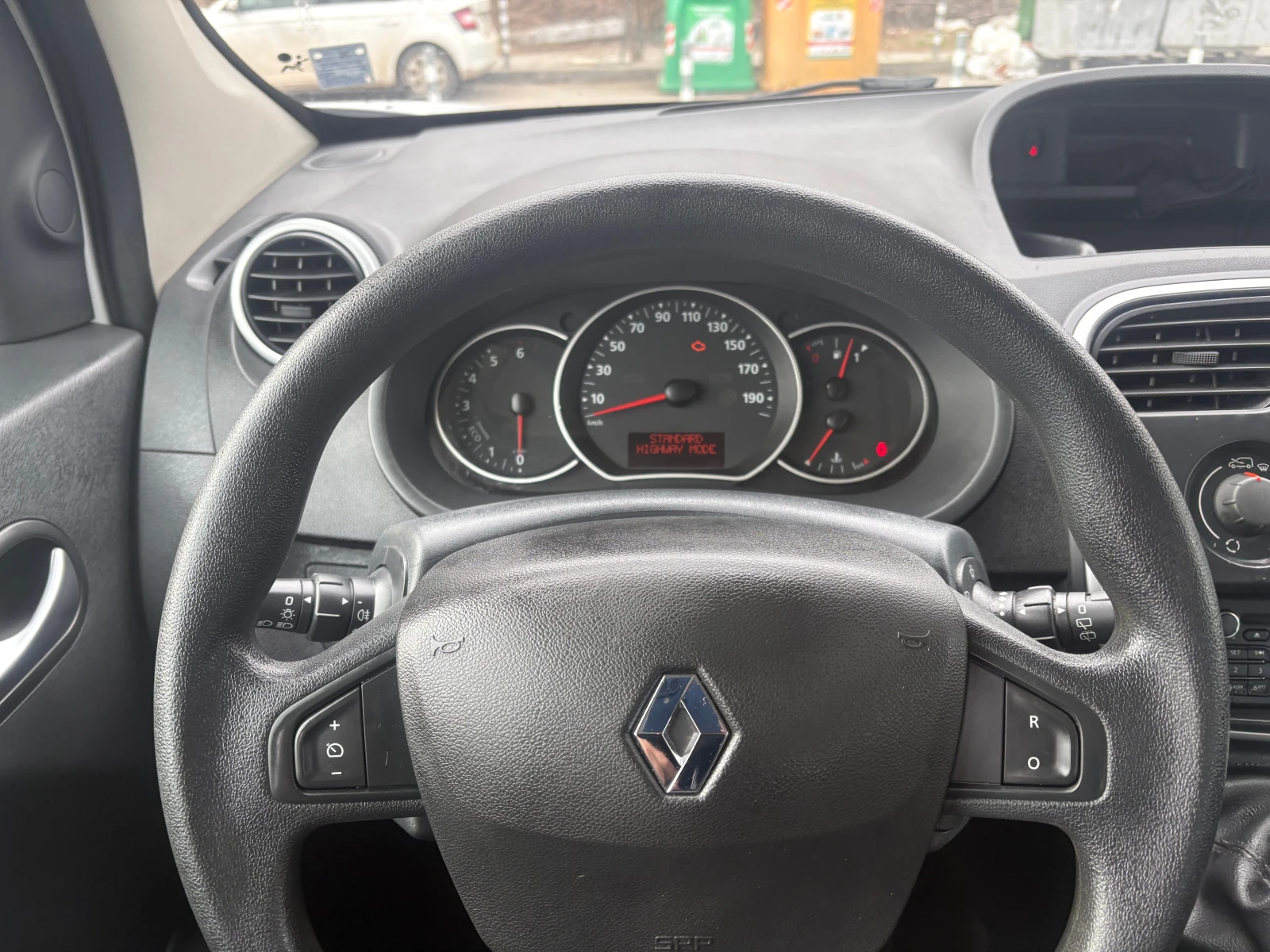Renault Kangoo Passenger, снимка 13 - Автомобили и джипове - 53609723