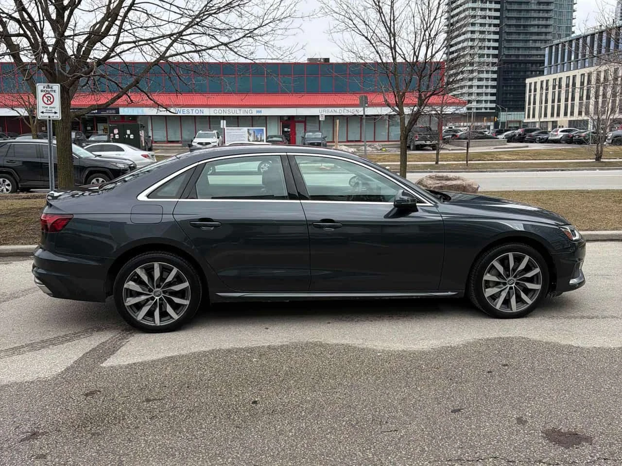 Audi A4 * Komfort * CARFAX * ЦЕНА ДО БГ, снимка 3 - Автомобили и джипове - 53916607