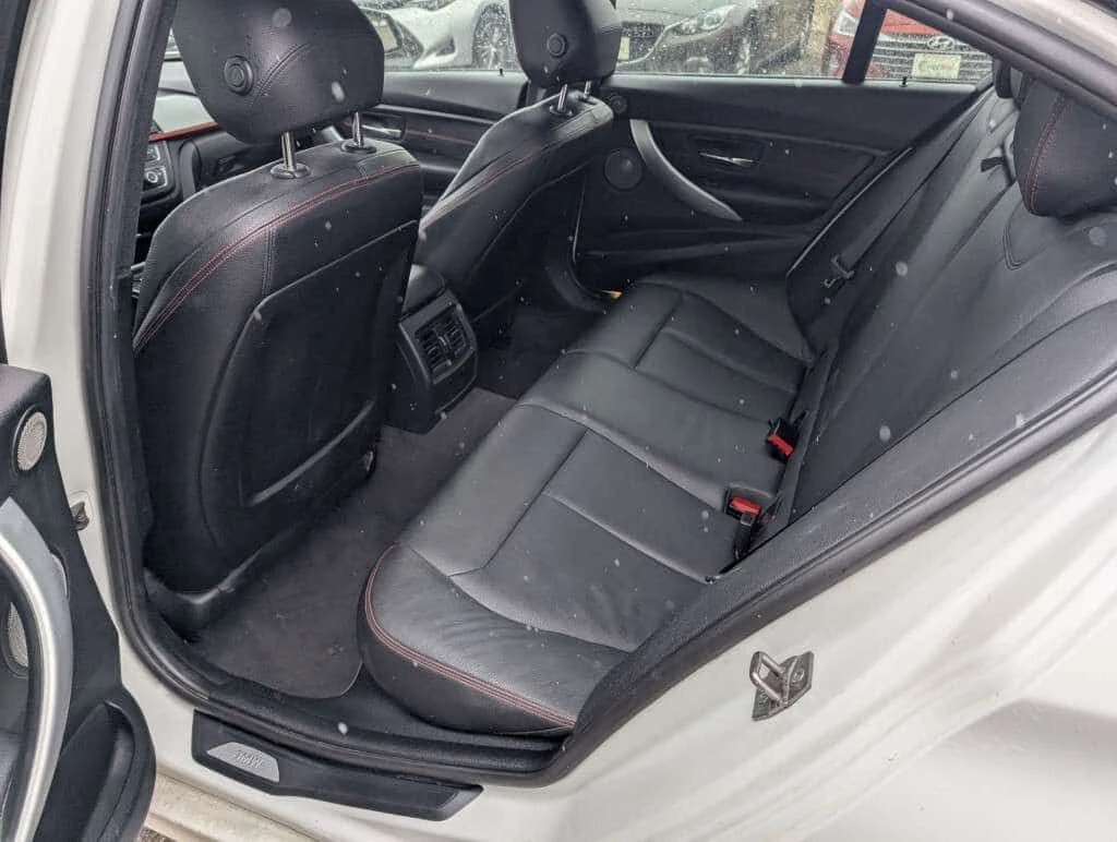 BMW 335 * xDrive * CARFAX * ���� �� �� | Mobile.bg � ����������� 12