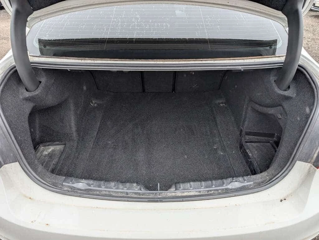 BMW 335 * xDrive * CARFAX * ���� �� �� | Mobile.bg � ����������� 10