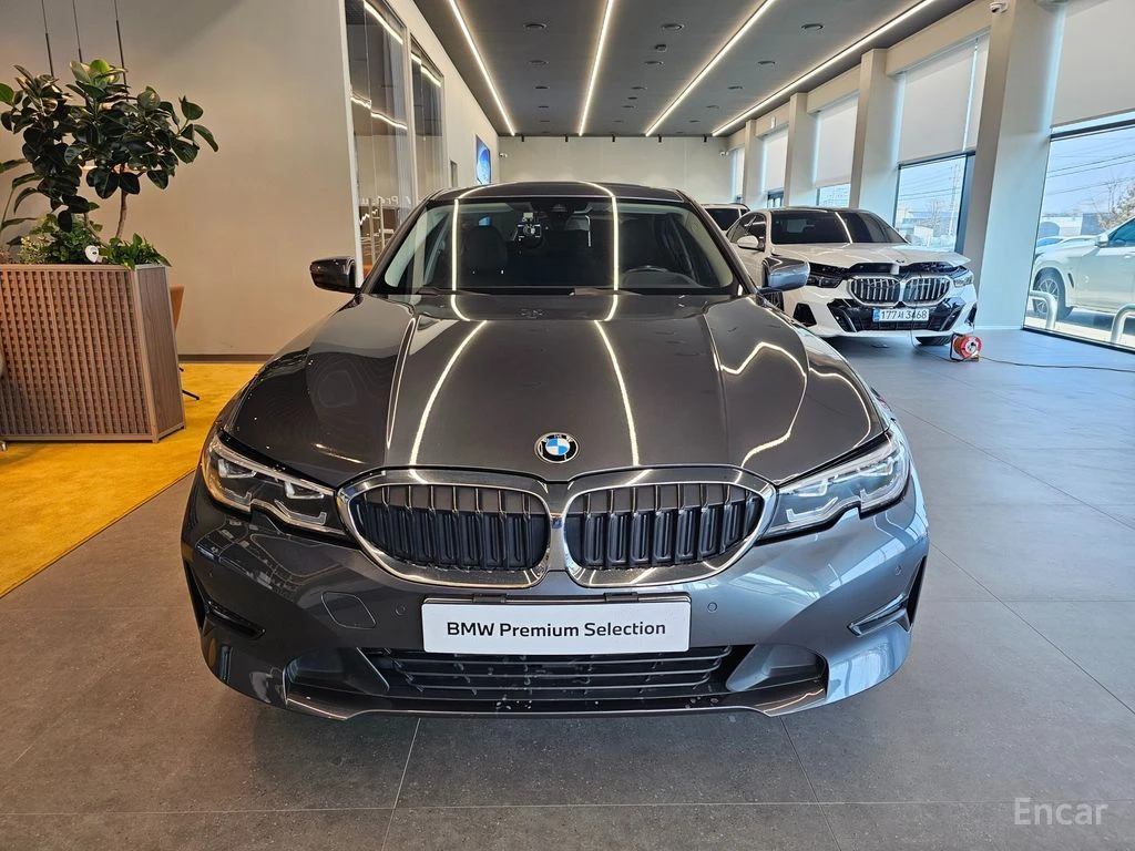 BMW 320 DIGITAL* ПАМЕТ* ПОДГРЕВ* КАМЕРА* ПАНОРАМА* , снимка 2 - Автомобили и джипове - 54370189