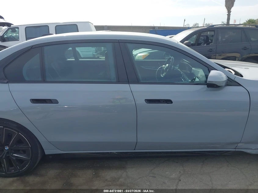 BMW 740 3.0l I, снимка 13 - Автомобили и джипове - 54574360