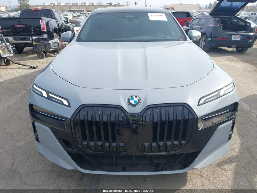 BMW 740 3.0l I, снимка 12 - Автомобили и джипове - 54574360