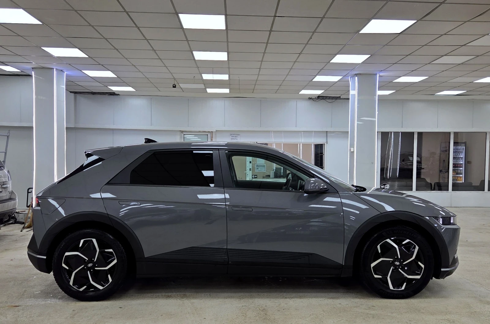 Hyundai Ioniq 5 72.6KWh/Technik/Гаранция, снимка 2 - Автомобили и джипове - 54600389