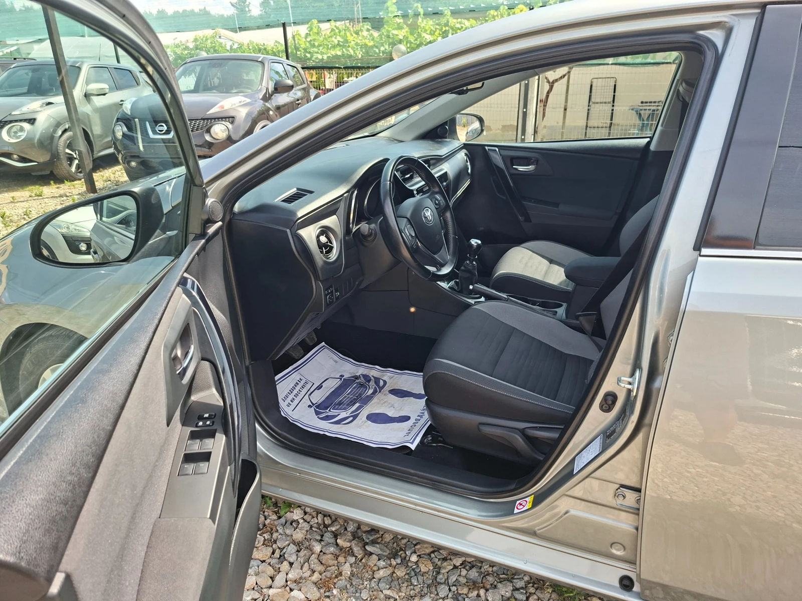 Toyota Auris | Mobile.bg � ����������� 7