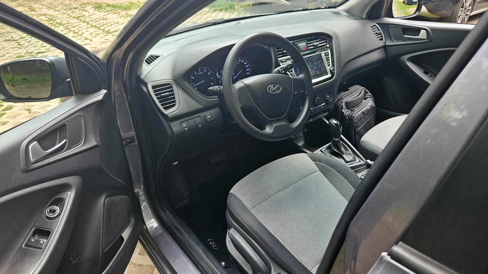 Hyundai I20 I20, снимка 6 - Автомобили и джипове - 55330167