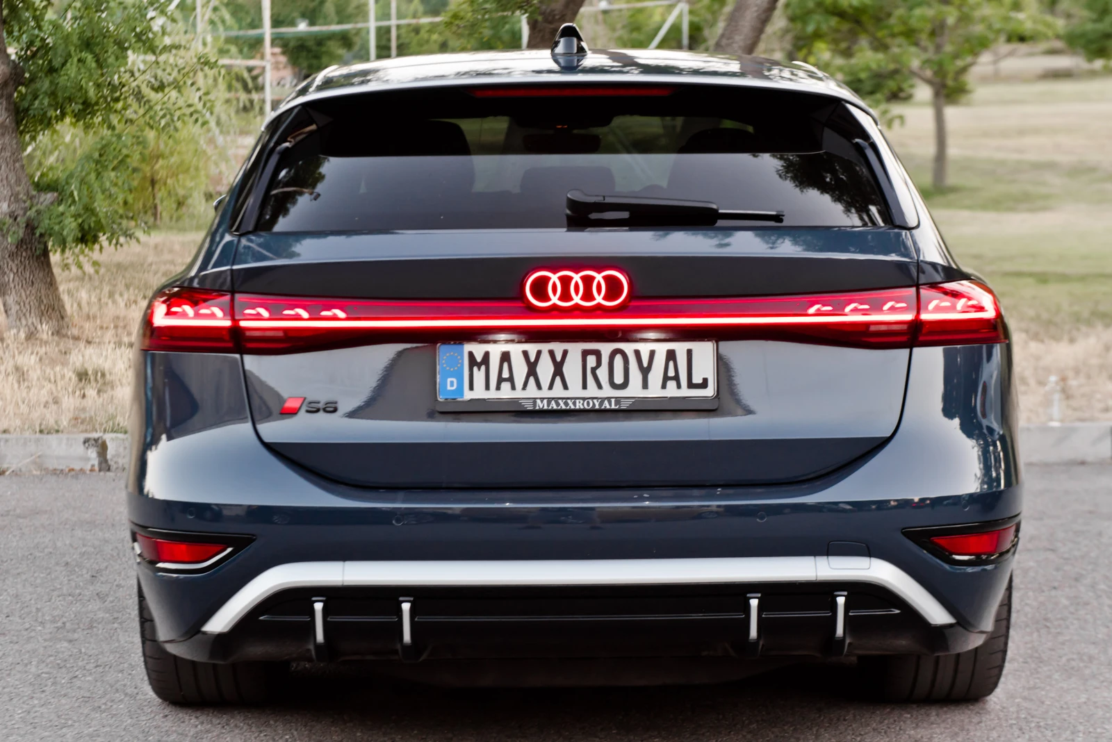 Audi S6 E-Tron * Наличен* , снимка 6 - Автомобили и джипове - 55483036