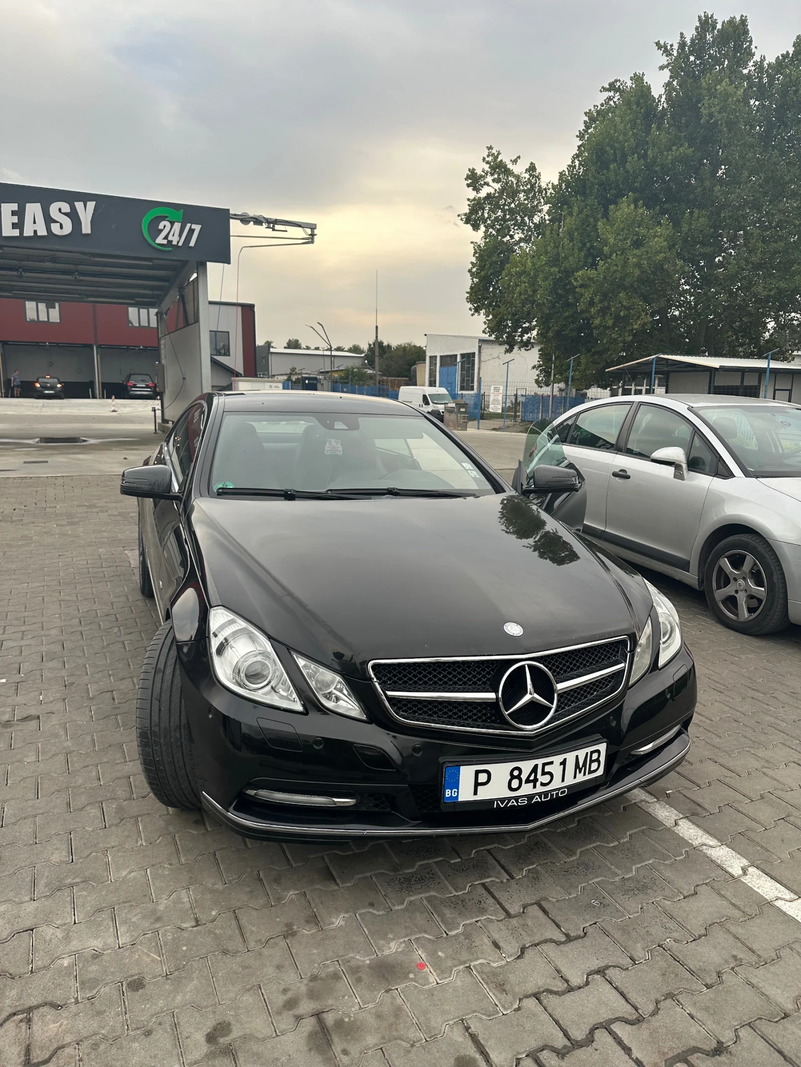 Mercedes-Benz E 220 E220, снимка 2 - Автомобили и джипове - 56166641