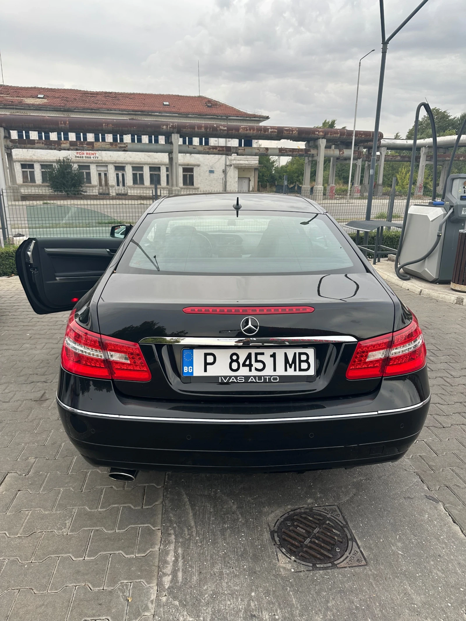 Mercedes-Benz E 220 E220, снимка 4 - Автомобили и джипове - 56166641