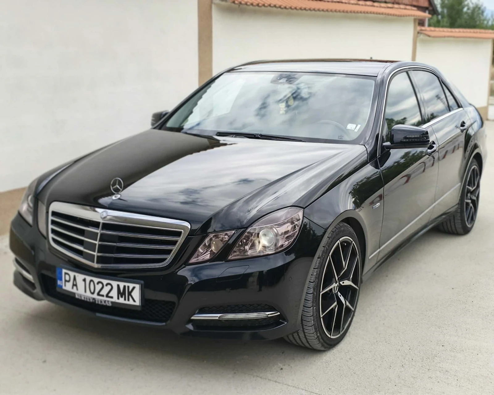 Mercedes-Benz E 350, снимка 3 - Автомобили и джипове - 56329817