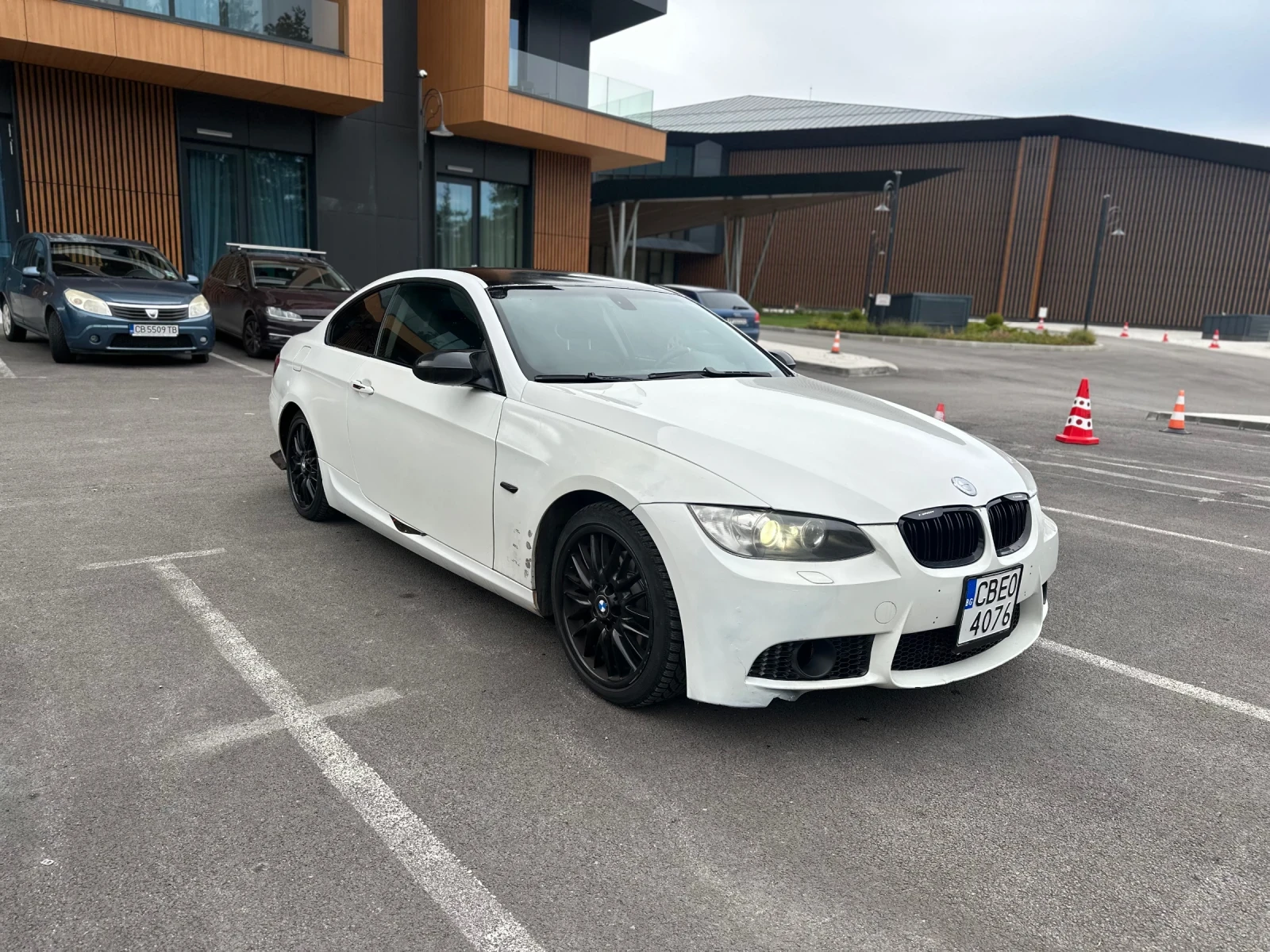 BMW 320, снимка 4 - Автомобили и джипове - 56522152