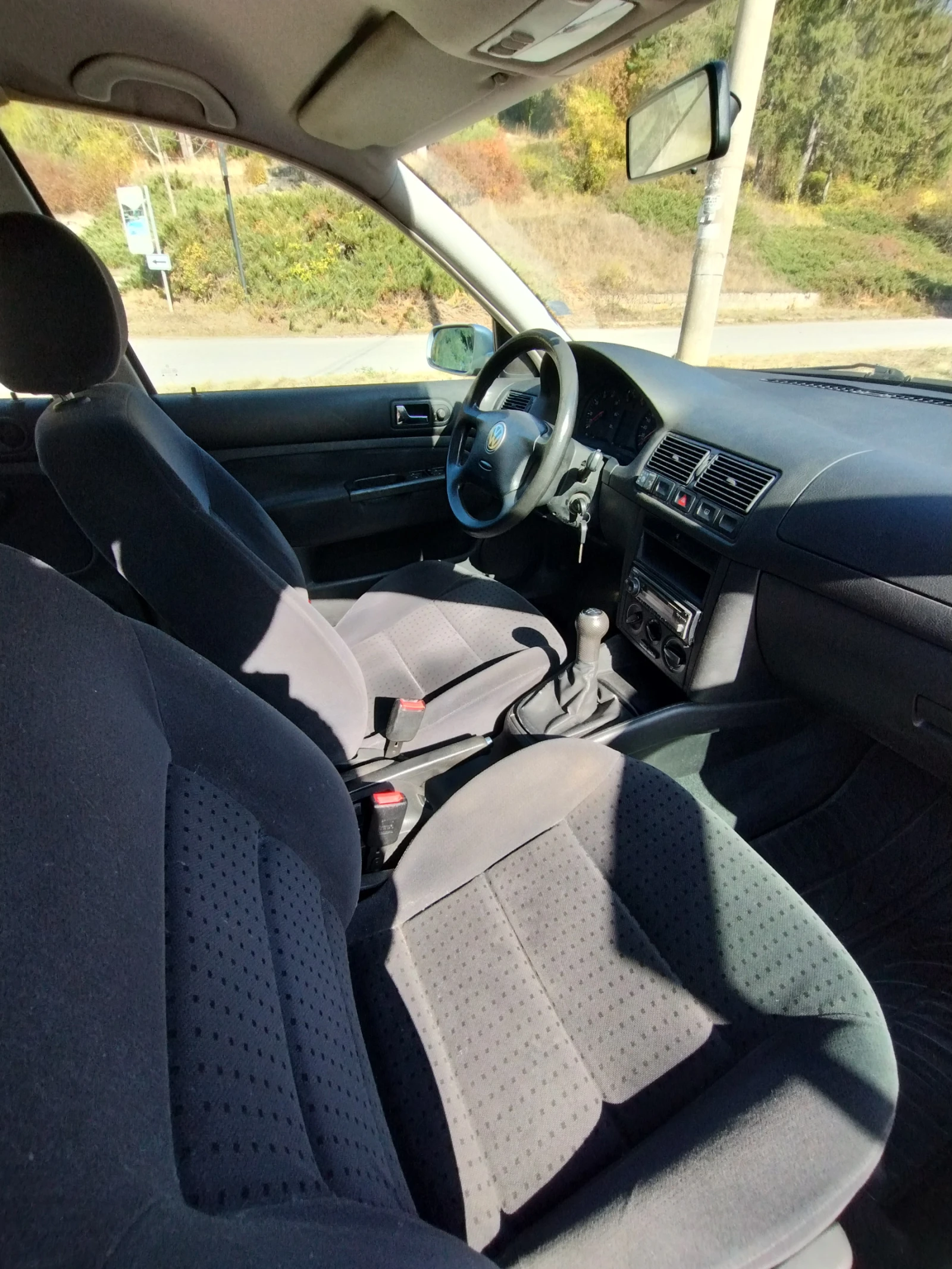 VW Golf 1.6 бензин/газ, снимка 5 - Автомобили и джипове - 56601209